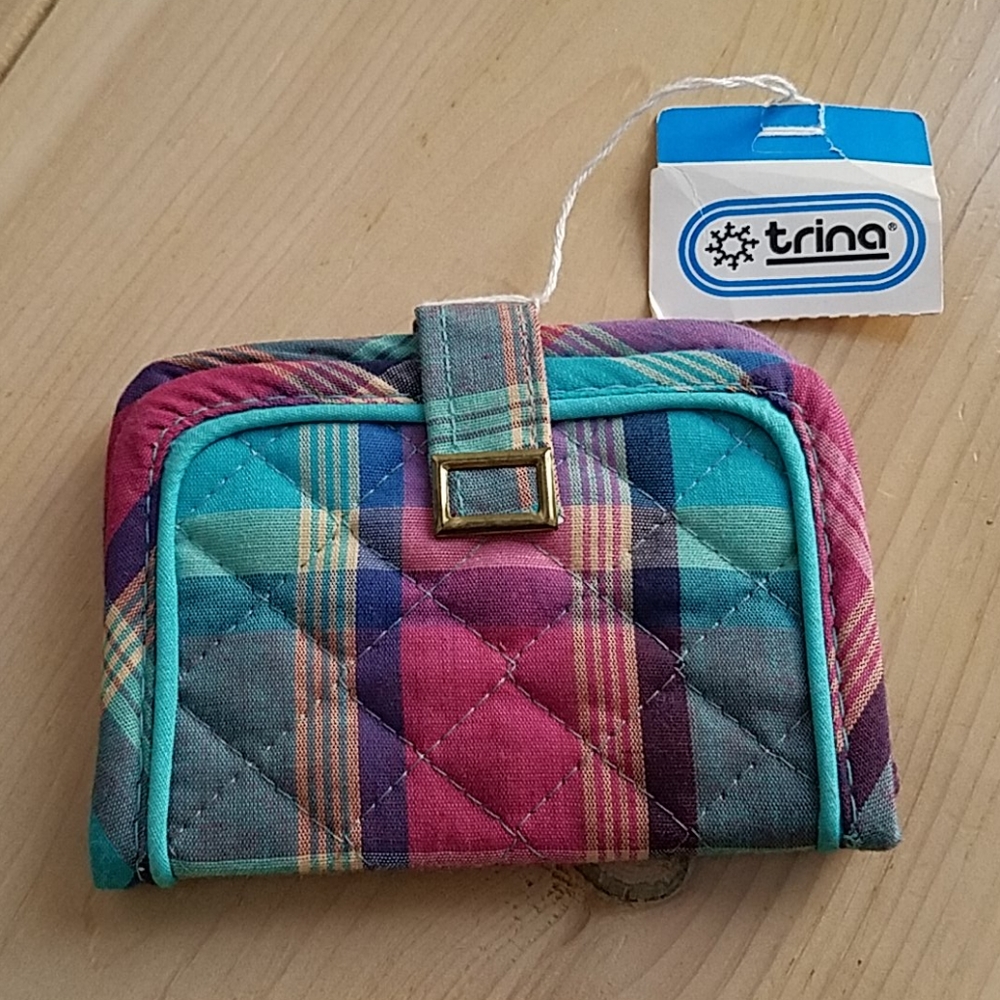 Vintage Trina Plaid Wallet - photos/ID